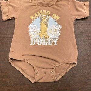 Baby Infant Brown 'Raised on Dolly' One Piece Onesie 9-12 month‎